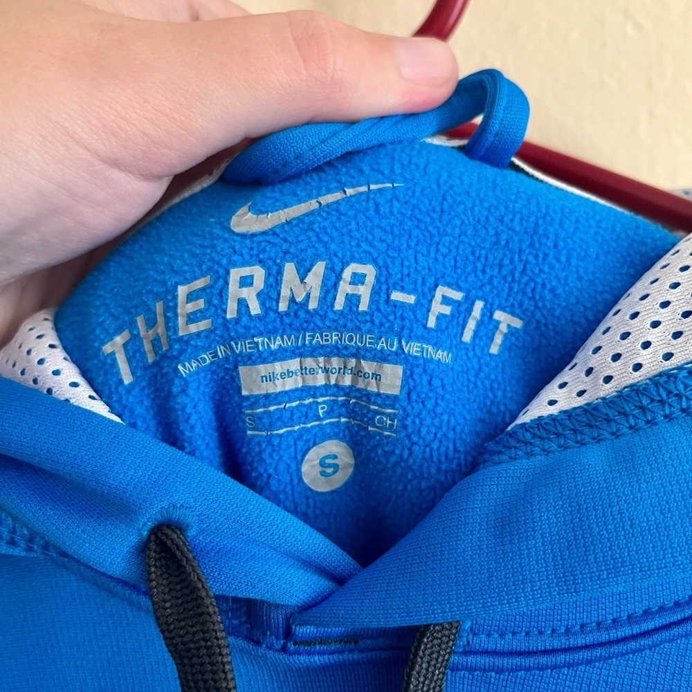 Men’s Nike Therma-Fit Sweatshirt - Picture 6 of 9